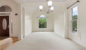 925 York Cv, Alpharetta, GA 30004