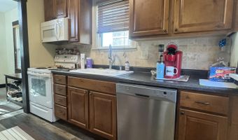 811 S Washington St, Aberdeen, SD 57401