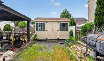 101 Marjorie St, Aberdeen, NJ 07721