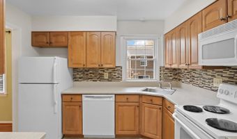 8403 THOMPSON Rd, Annandale, VA 22003