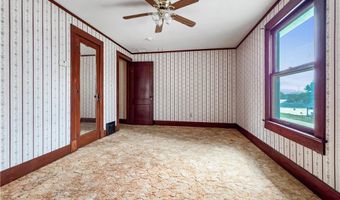 213 W 2nd St, Alma, MO 64001