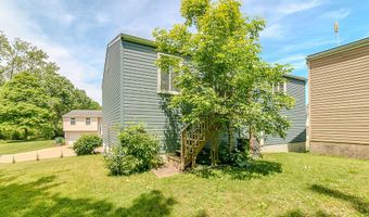 10015 Windjammer Trl, Aurora, OH 44202
