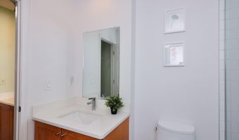 4471 Hillside Ct, Ann Arbor, MI 48105