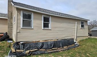 11035 Charles Dr, Argentine, MI 48418