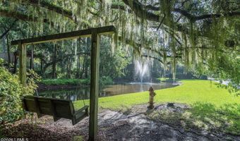 2677 Broad St, Beaufort, SC 29902
