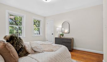415 17TH St SE, Washington, DC 20003