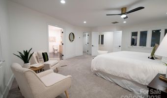 4901 Pine Ridge Rd, Charlotte, NC 28226