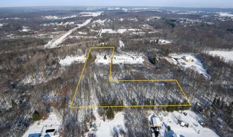 9815 Snow Pointe Dr SE, Alto, MI 49302