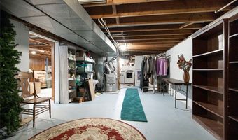 173 Terra Ln, Amherst, OH 44001