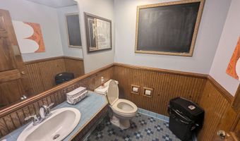 712 Main St, Bennington, VT 05201