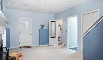 16 Walker Ln, Coventry, RI 02916