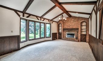212 Robin Rd, Amherst, NY 14228