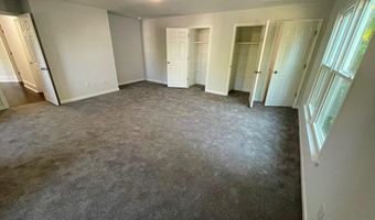 240 Risen Star Ln, Alpharetta, GA 30005