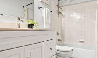 1438 Newell Ct, Columbus, OH 43228