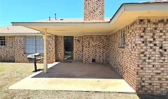 808 Cambridge Dr, Altus, OK 73521