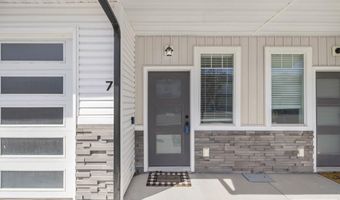 179 Park Lawn Dr 7, Chubbuck, ID 83201