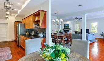 12 Howe St, Bristol, RI 02809