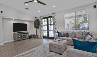 2067 W REMINGTON Dr, Chandler, AZ 85286