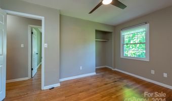 6 Eva Cir, Asheville, NC 28806