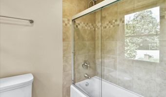 659 Boxford Ln, Columbus, OH 43213