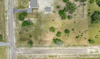 6676 Atakapan Trl, Anderson, TX 77831