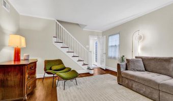 6020 BROAD St, Bethesda, MD 20816