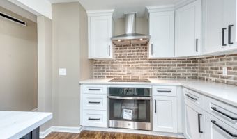 825 Old Hartford Rd, Colchester, CT 06415