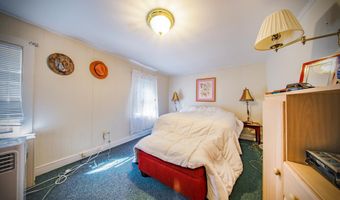 25 Eighth St, Auburn, ME 04210