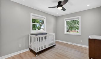 805 SE 2nd St, Ankeny, IA 50021