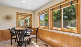 22016 AIRPORT Rd NE, Aurora, OR 97002