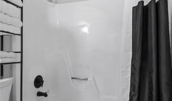 1306 SE C St, Bentonville, AR 72712