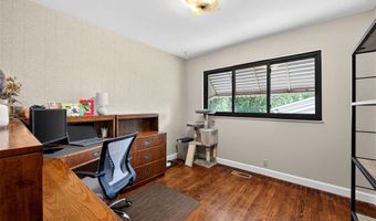 404 Oakmont Cir, Ballwin, MO 63011