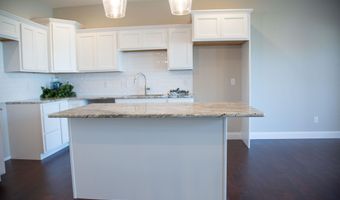 2282 Helle Dr, Asbury, IA 52002