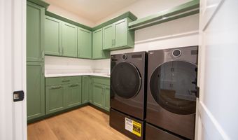 3874 Chapel Hill Ct, Bargersville, IN 46106