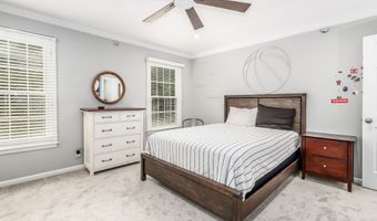 9 Hidden Brook Dr, Brookfield, CT 06804