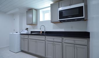 34 W 7TH St, Bayonne, NJ 07002