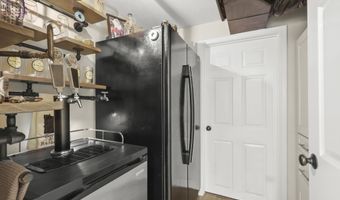 5 Lancaster Ln, Bourne, MA 02532