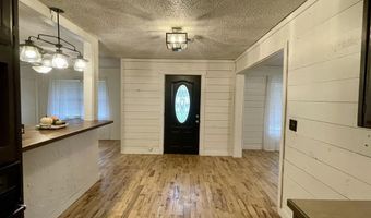 711 Denver St, Alvord, TX 76225