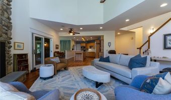 77 Pond Shore Dr, Charlestown, RI 02813