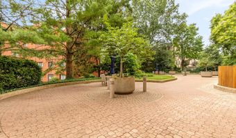 5000 BATTERY Ln 804, Bethesda, MD 20814