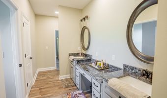 315 CROSBY CHAPEL CH, Baxley, GA 31513