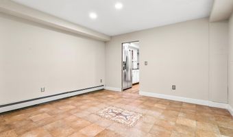 28 Olde Lantern Rd, Bedford, NH 03110