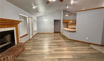 510 College Pl, Bentonville, AR 72712