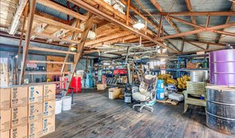 323 Water St, Apalachicola, FL 32320