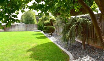 707 W 18th Ct, Kennewick, WA 99337