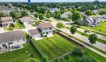 2706 Kingston Dr, Ames, IA 50010