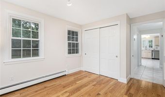 475 Red Chimney Dr, Warwick, RI 02886