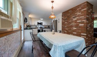 18 Cobb Rd, Ashburnham, MA 01430