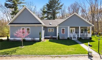 40 Lloyd Bowen Ct, Glocester, RI 02814