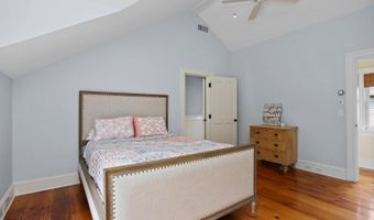 175 Cat Rock Rd, Cos Cob, CT 06807